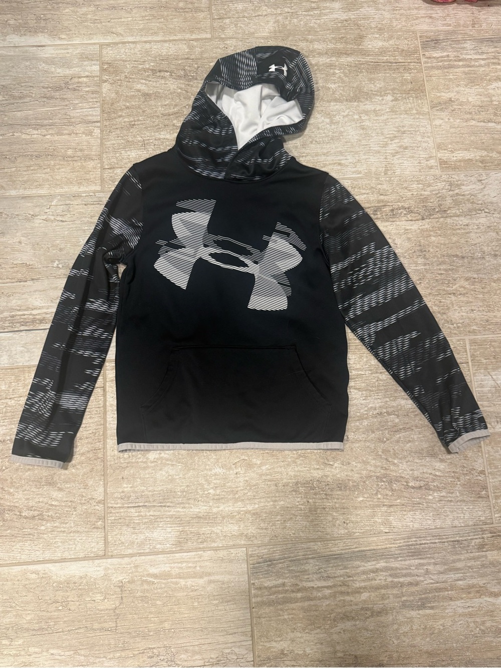 Under Armour Black and White Hooded Athletic Pullover